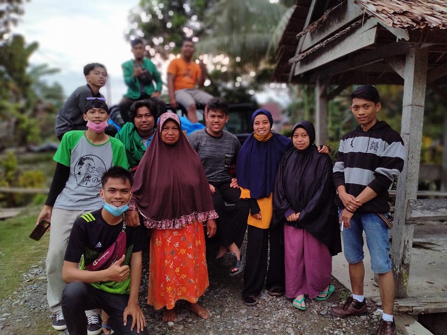 Relawan Samarinda Salurkan Bantuan untuk Korban Banjir Bandang Masamba