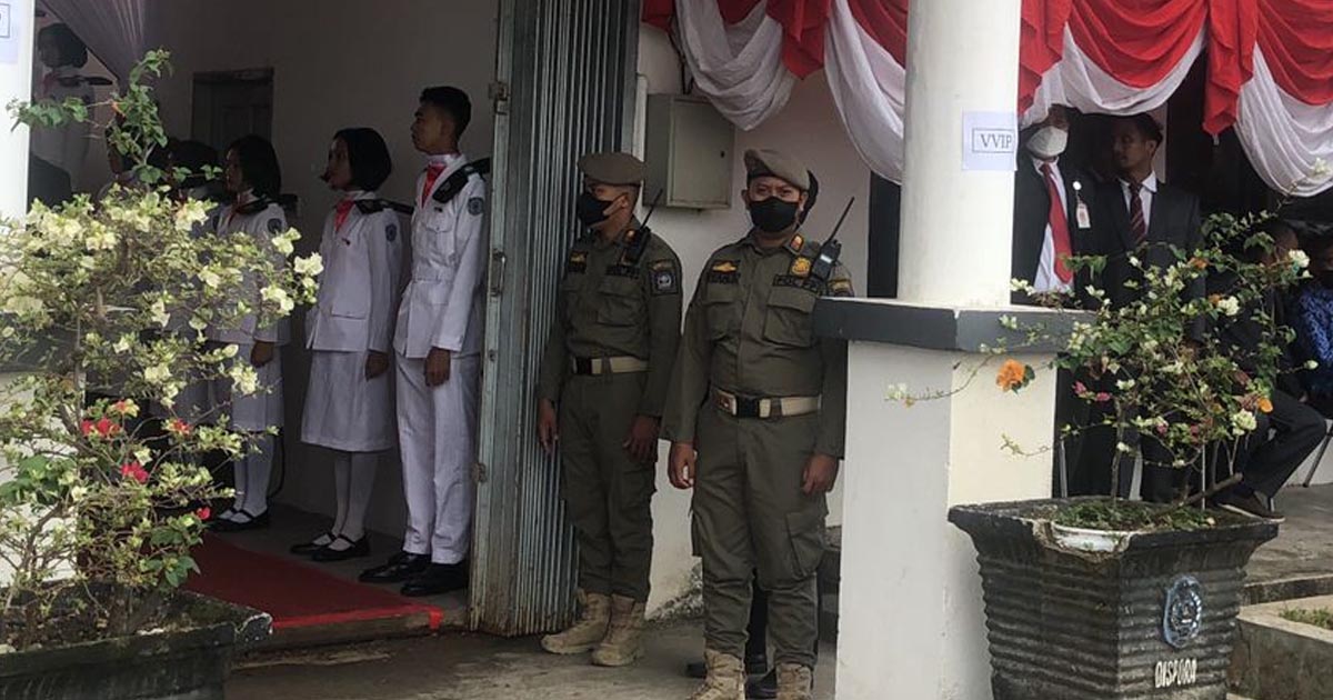 20 Personil Satpol PP Bantu Pengamanan HUT RI ke-77 di Lapangan Bessai Berinta