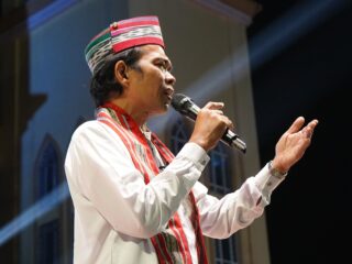Ribuan Jamaah Hadiri Tabligh Akbar UAS di Islamic Center Kubar