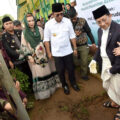 Menag RI Letakkan Batu Pertama Madrasah Baru Ponpes Assalam Kubar