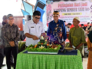 Pemkab Kubar Ajak Warga Rawat Keberagaman dan Persatuan di HUT ke-62 Kampung Sumber Sari