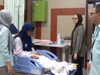 11 Siswa SMP Vidatra Tumbang karena Keracunan MBG, Dilarikan ke RS LNG Badak