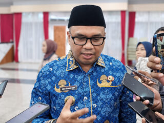 Pemkab Kukar Koordinasikan Bantuan Helikopter untuk Atasi Karhutla di Muara Kaman